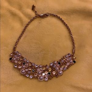 Statement Necklace in yellow and pearl